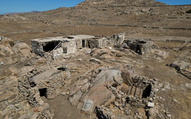 adelos cycladic identity